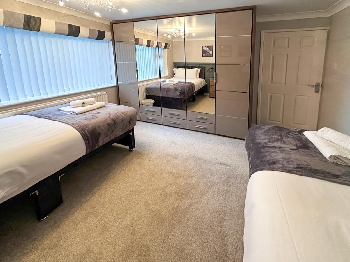 Blunsdon Lodge - Spacious Bungalow, High Speed Wi-Fi, Free Private Parking, Garden Swindon Zewnętrze zdjęcie